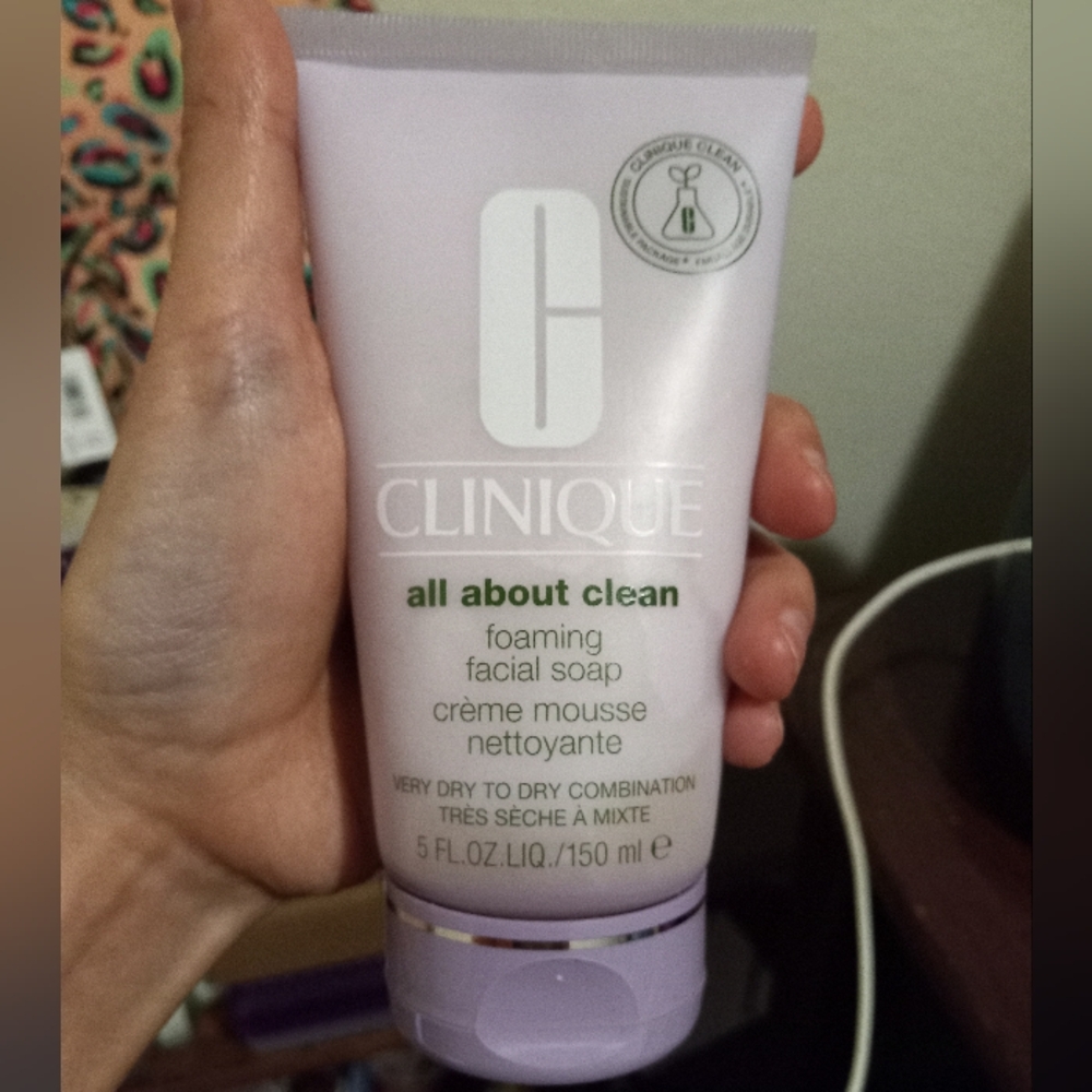 BNIP Clinique All About Clean Foaming Facial Soap - Very Dry to Dry Combination